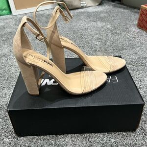 Nude natural cream heels